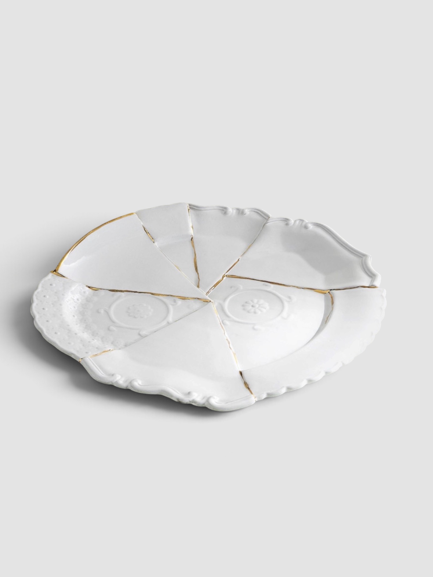 Astier de Villatte + Sacai Kintsugi Gold-Plated Ceramic Platter in white.