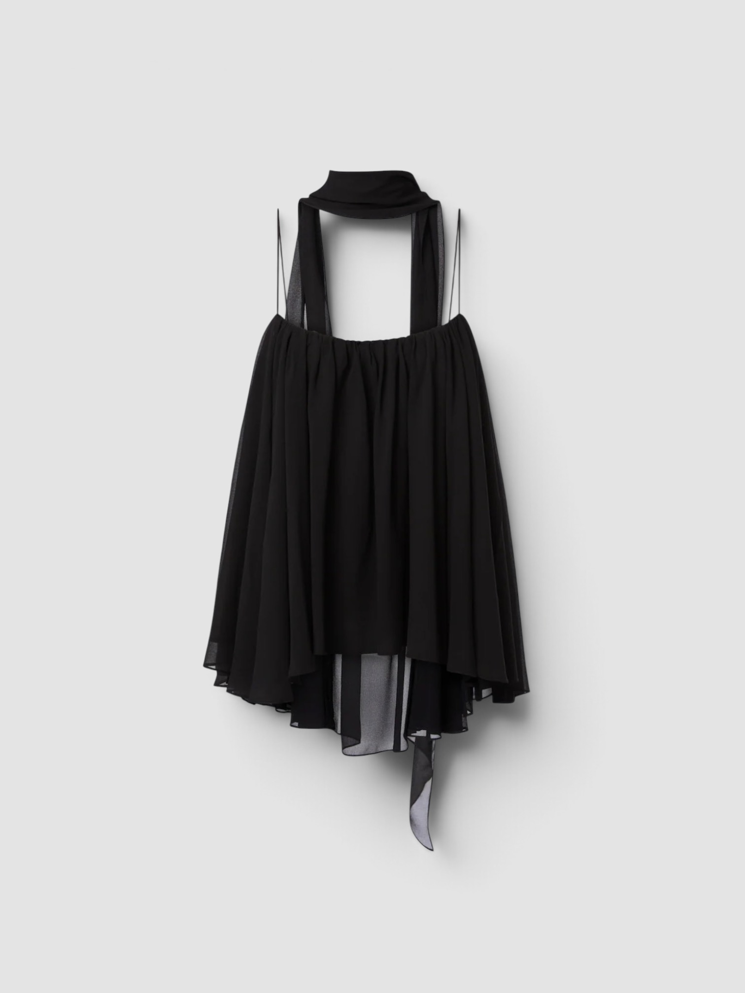 De La Vali Agapito Georgette Top in black, worn with De La Vali Ines Chiffon Balloon Pants. Styled by Sharon Lombardo for FDV Concierge.