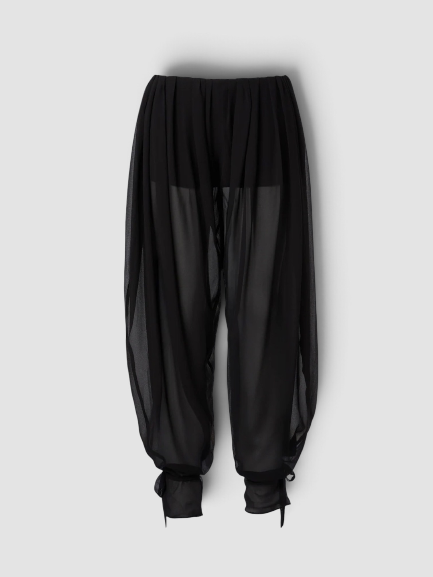 De La Vali Ines Chiffon Balloon Pants in black, worn with De La Vali Agapito Georgette Top. Styled by Sharon Lombardo for FDV Concierge.