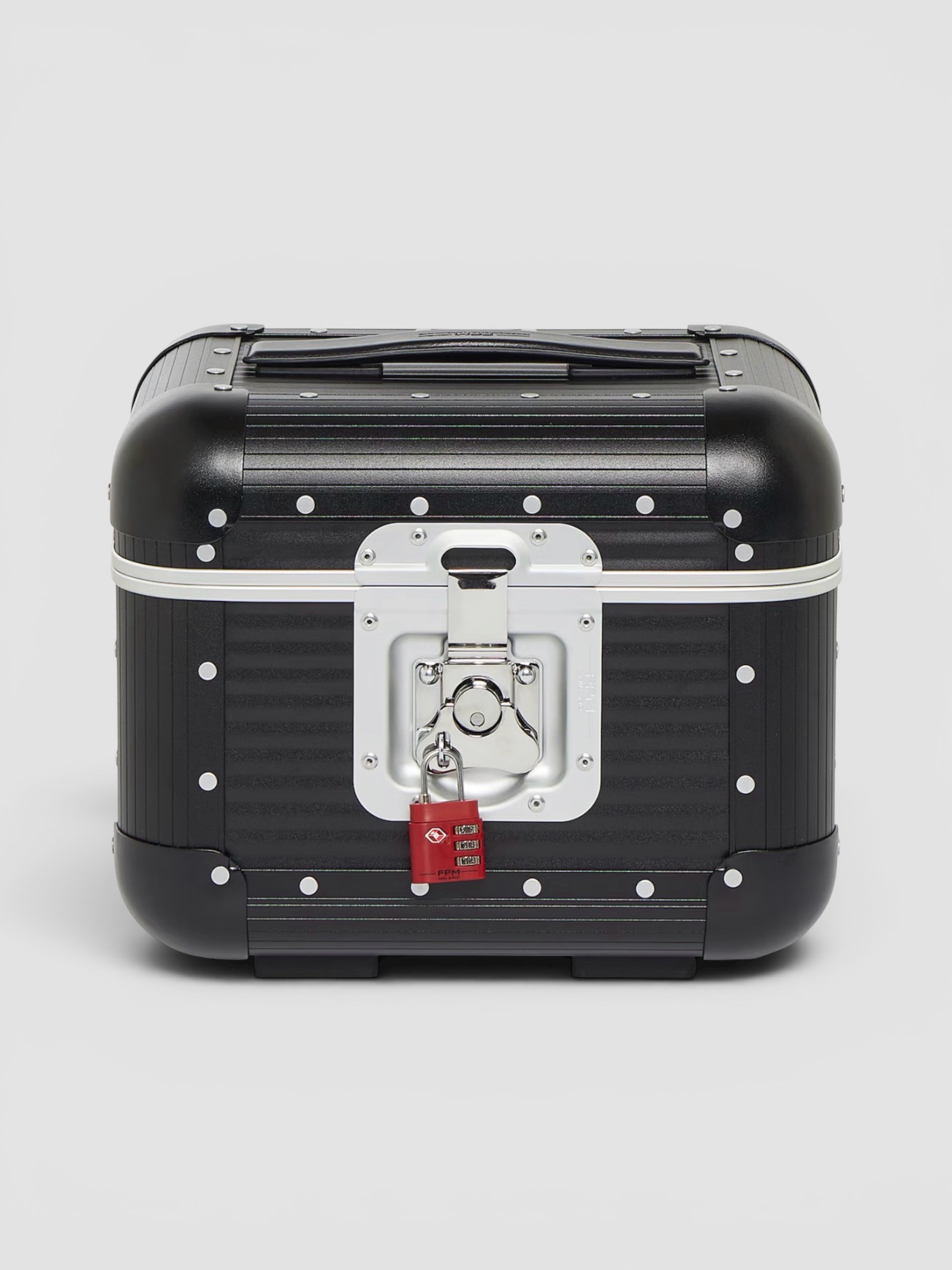 FPM Milano Bank Vanity Case in caviar black.