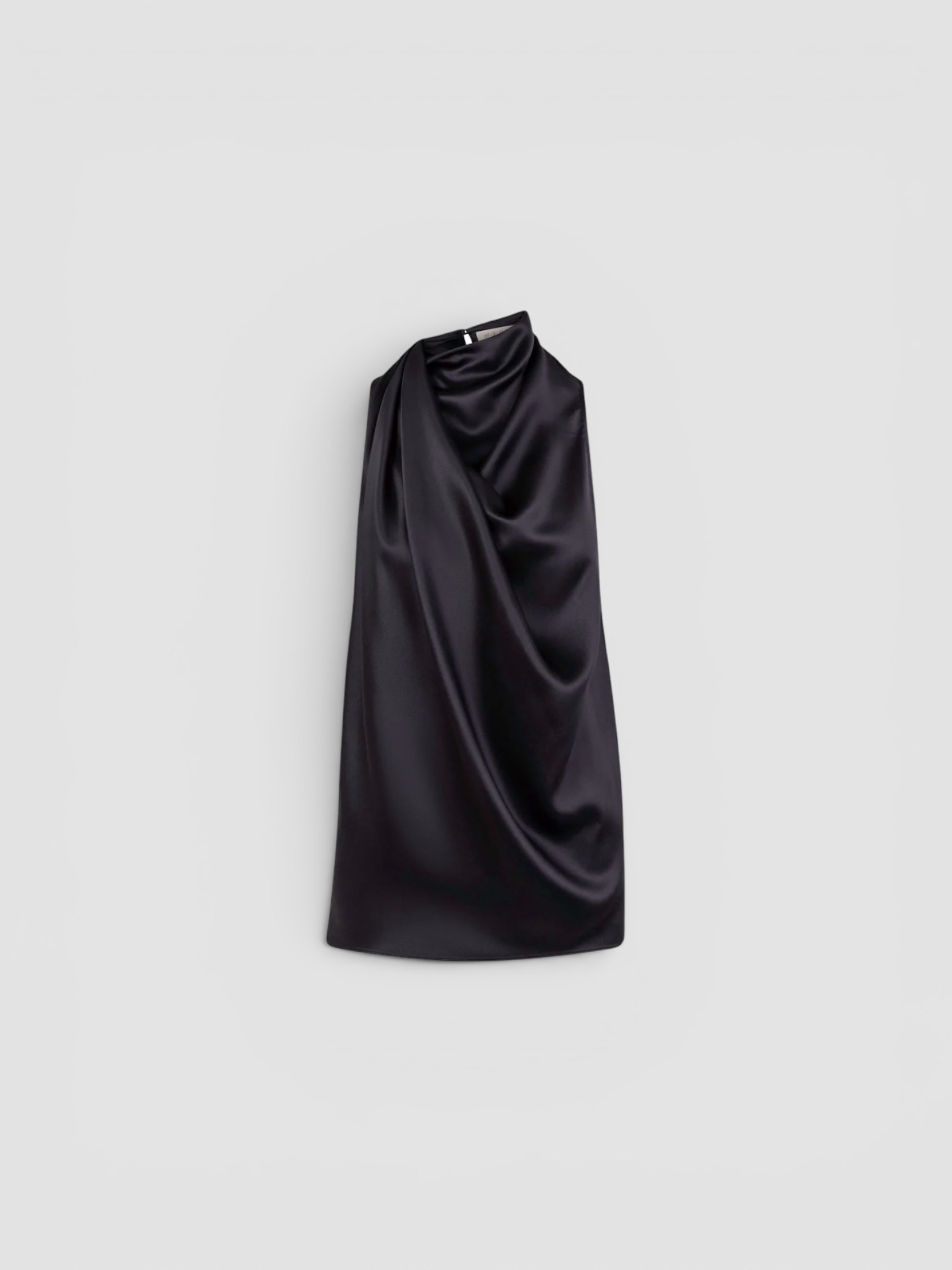 Heirlome Kate Top in black. Styled by Sharon Lombardo for FDV Concierge.