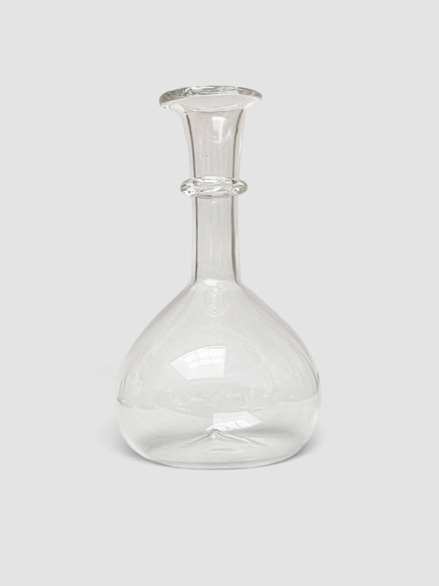 Il Buco Vita Pienza Round Decanter in clear.