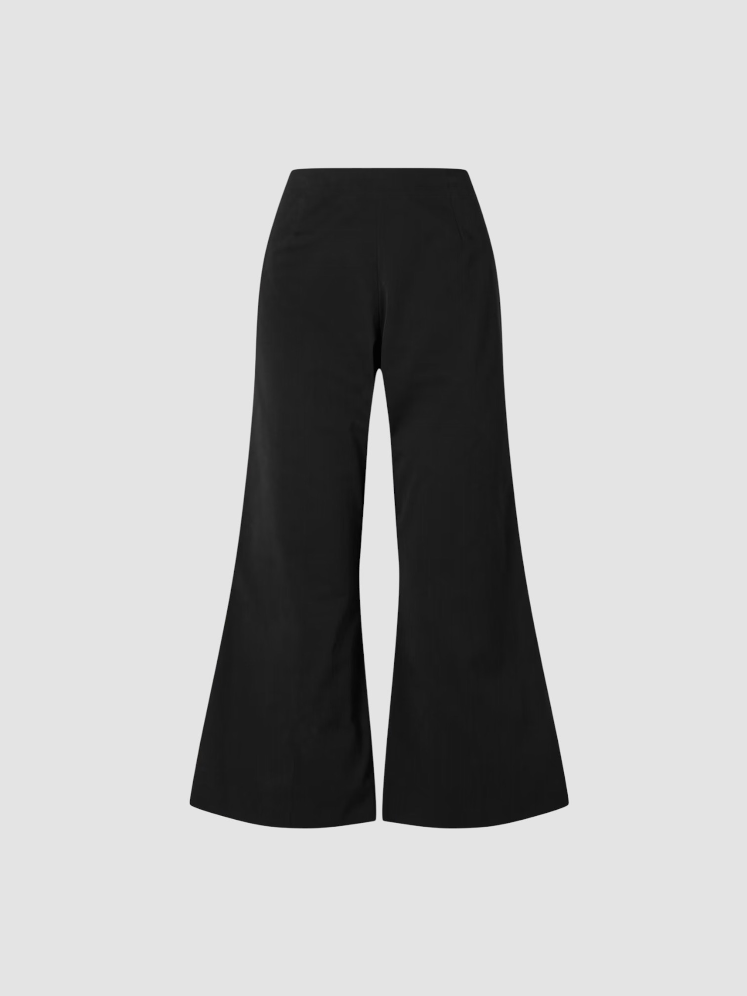 Khaite Walter Cotton and Silk-Blend Flared Pants in black, worn with Heirlome Adau Top. Styled by Sharon Lombardo for FDV Concierge.
