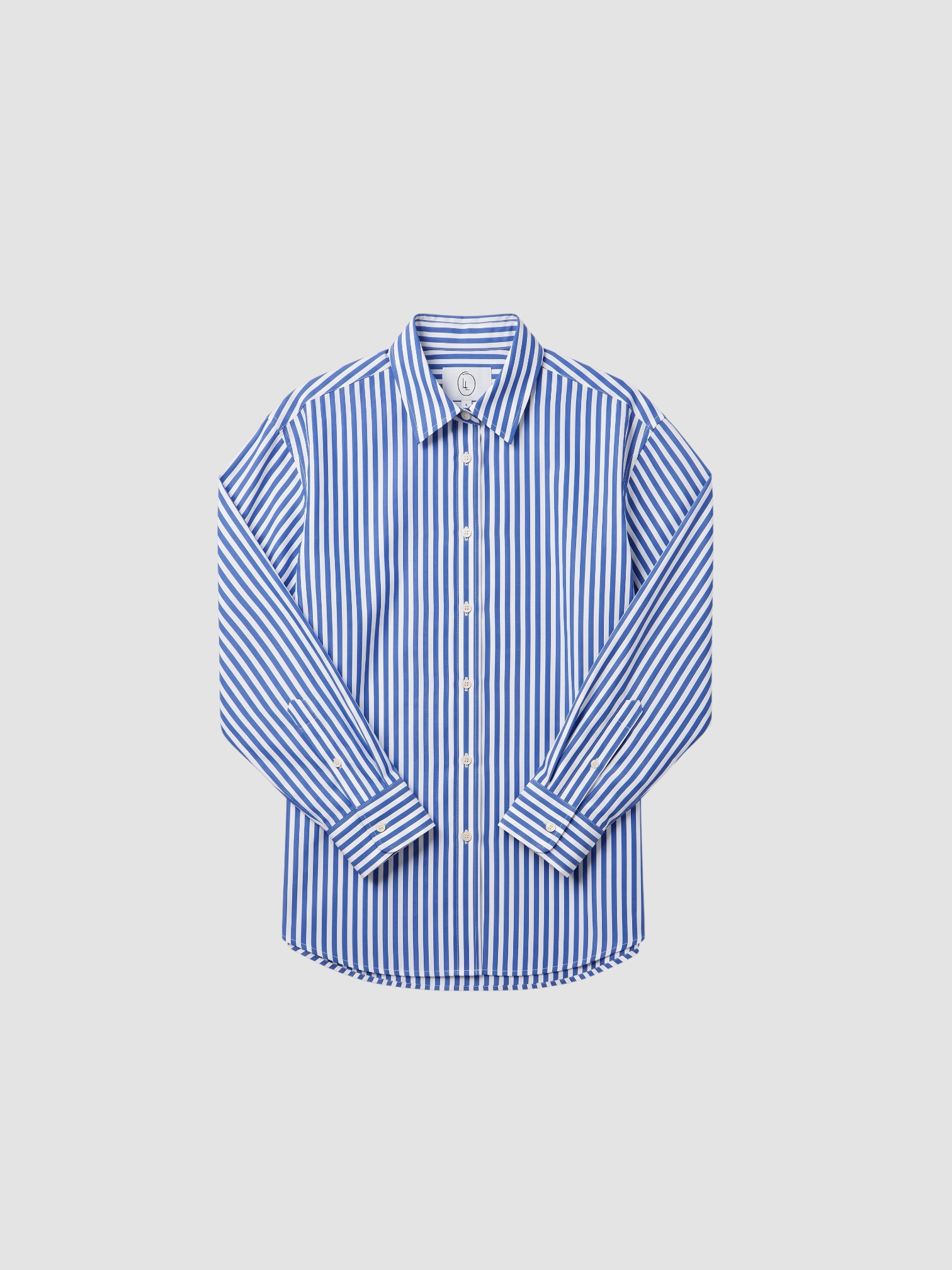 La Ligne Shelby Shirt in cobalt / white. Styled by Sharon Lombardo for FDV Concierge.
