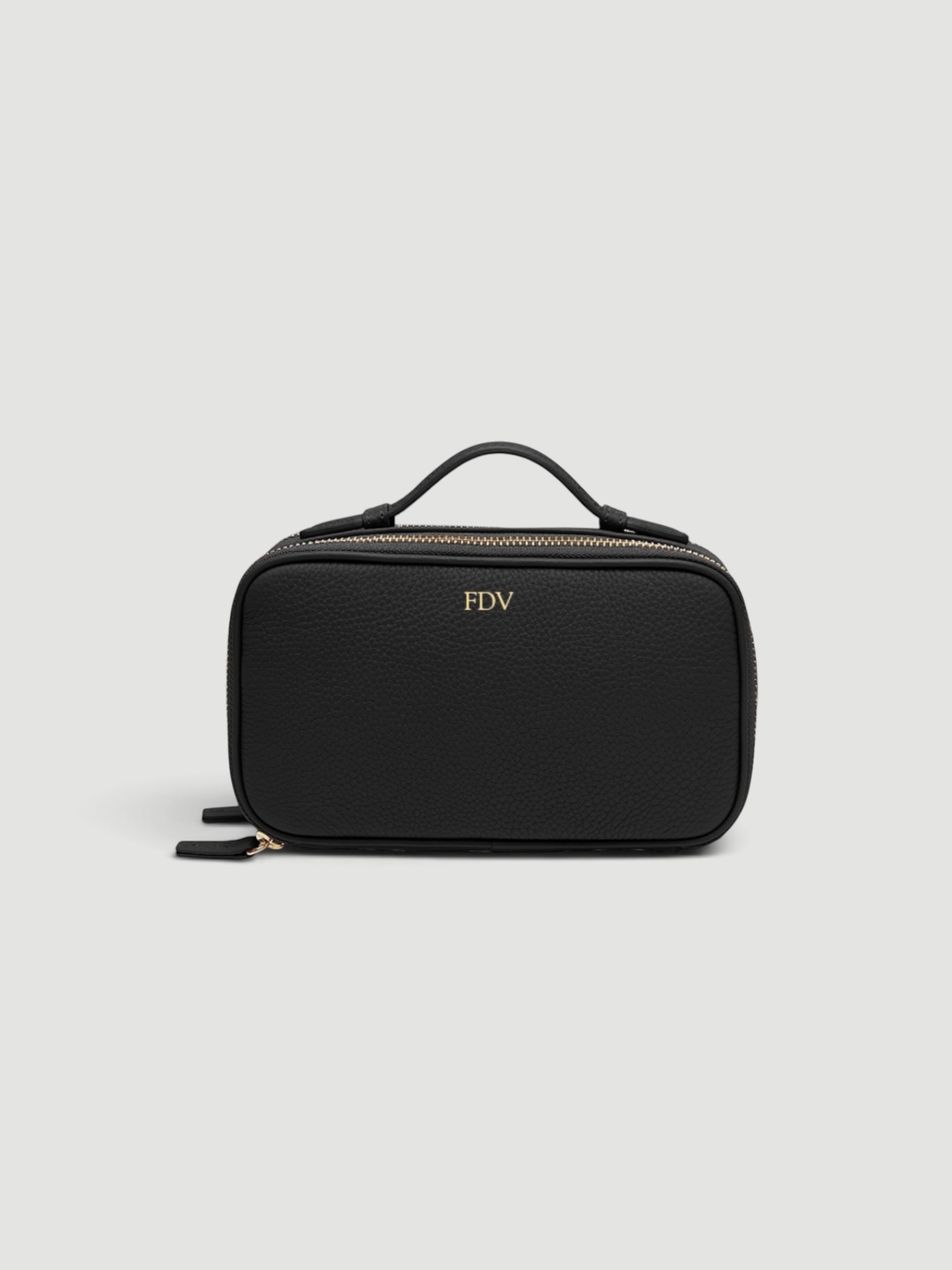 Leatherology Daily Small Travel Case in black.