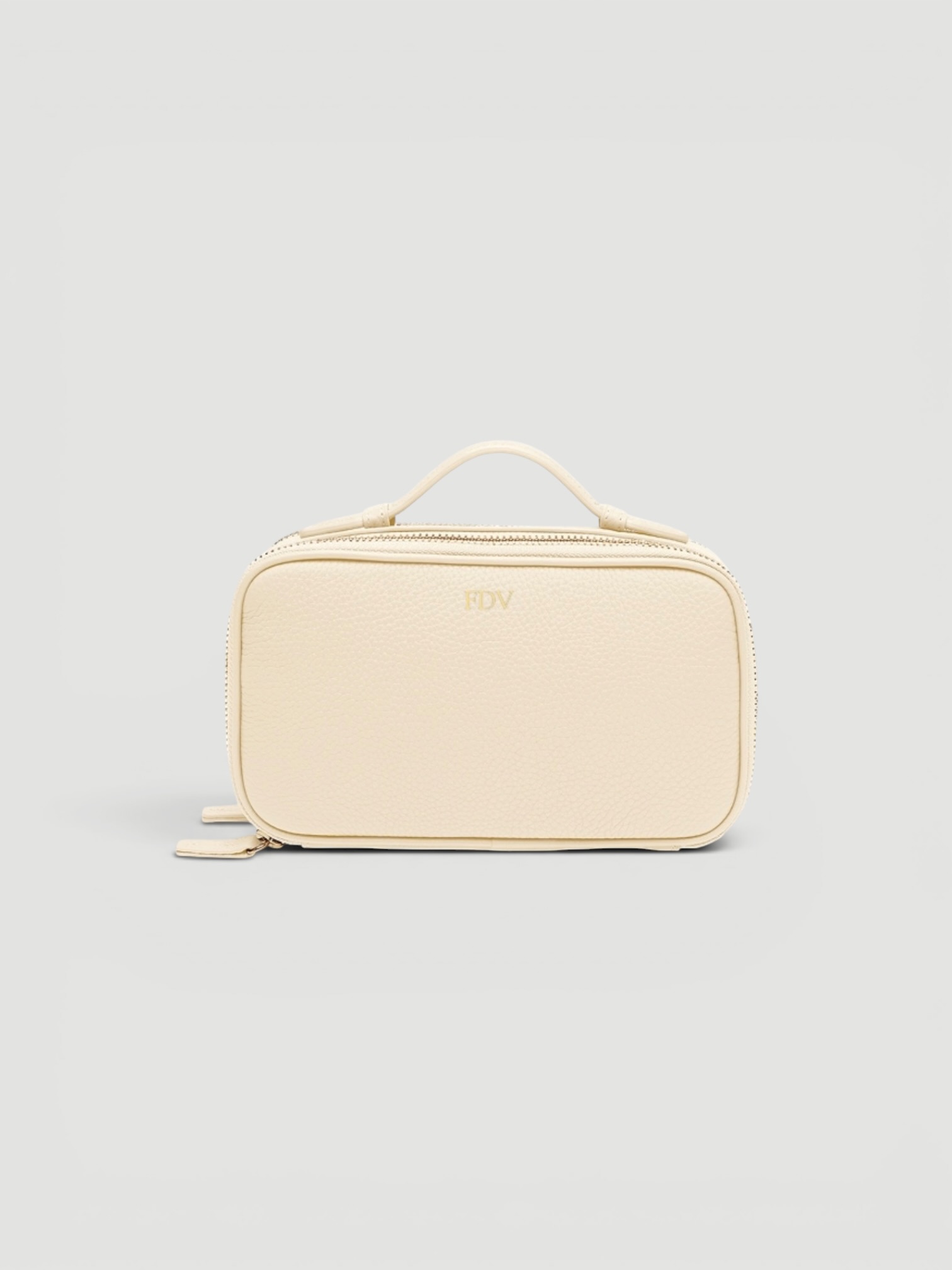 Leatherology Daily Small Travel Case in white.