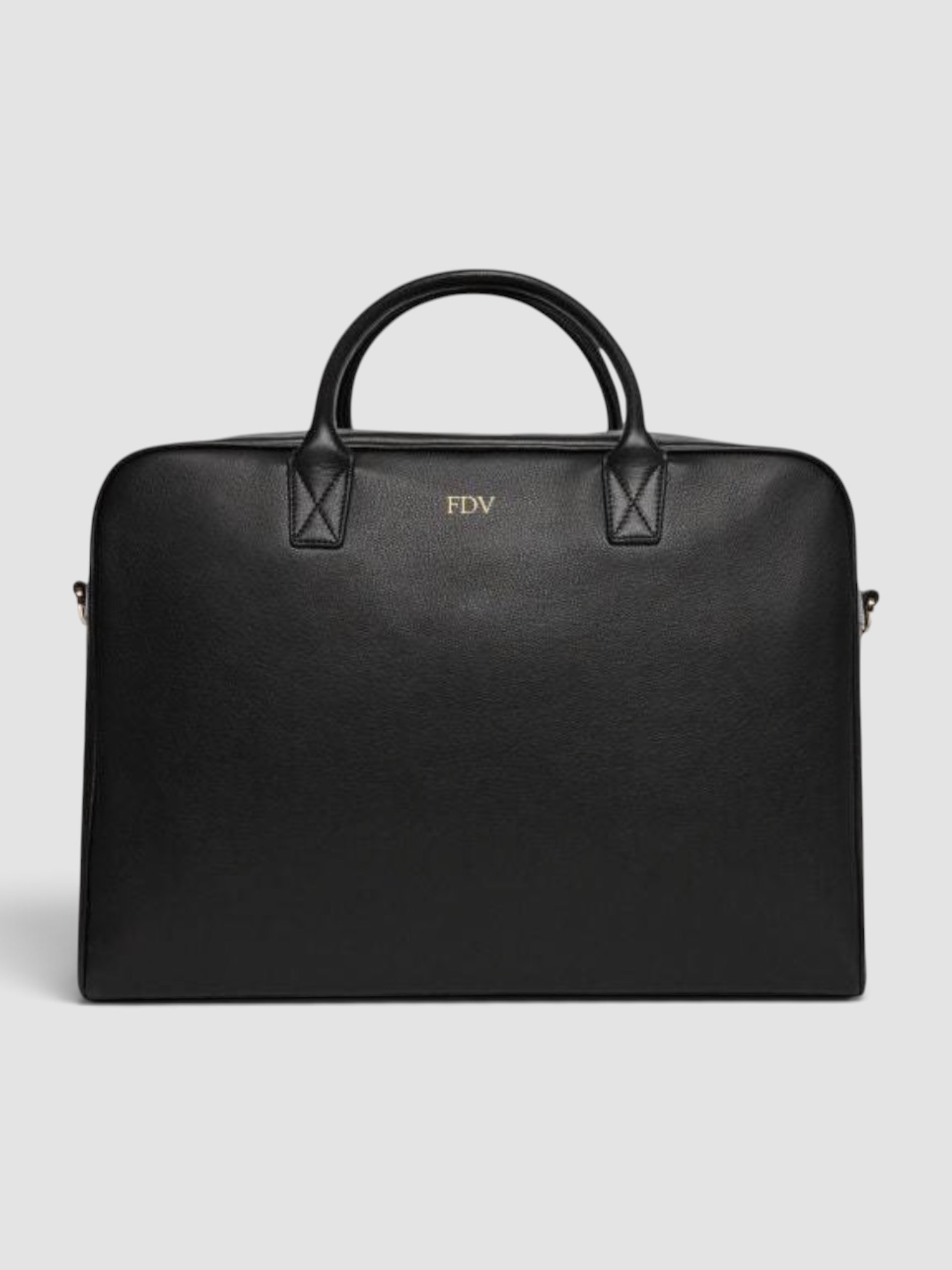 Leatherology Harwood Weekender in black.