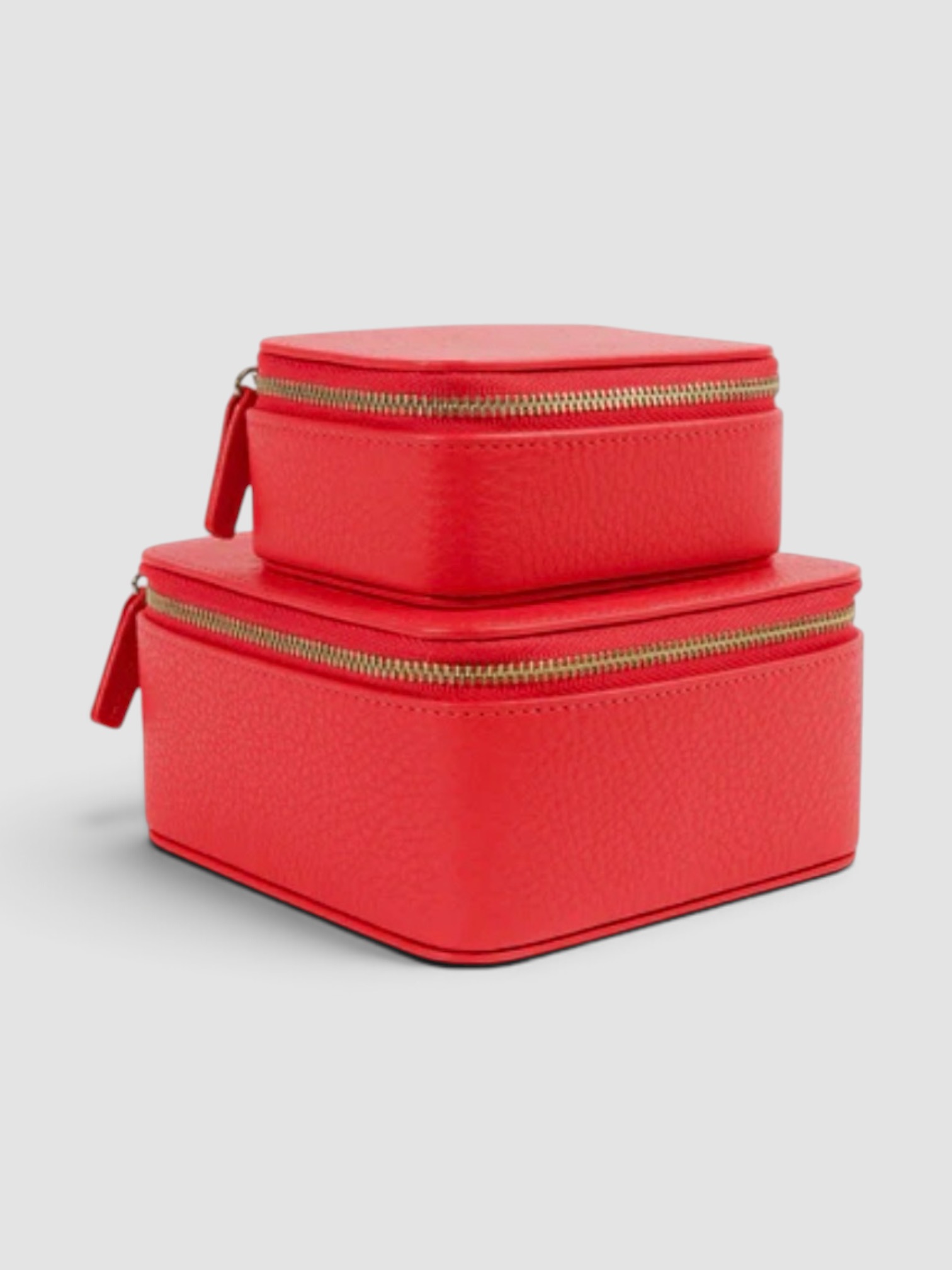 Leatherology Jewelry Organizer Set in red.