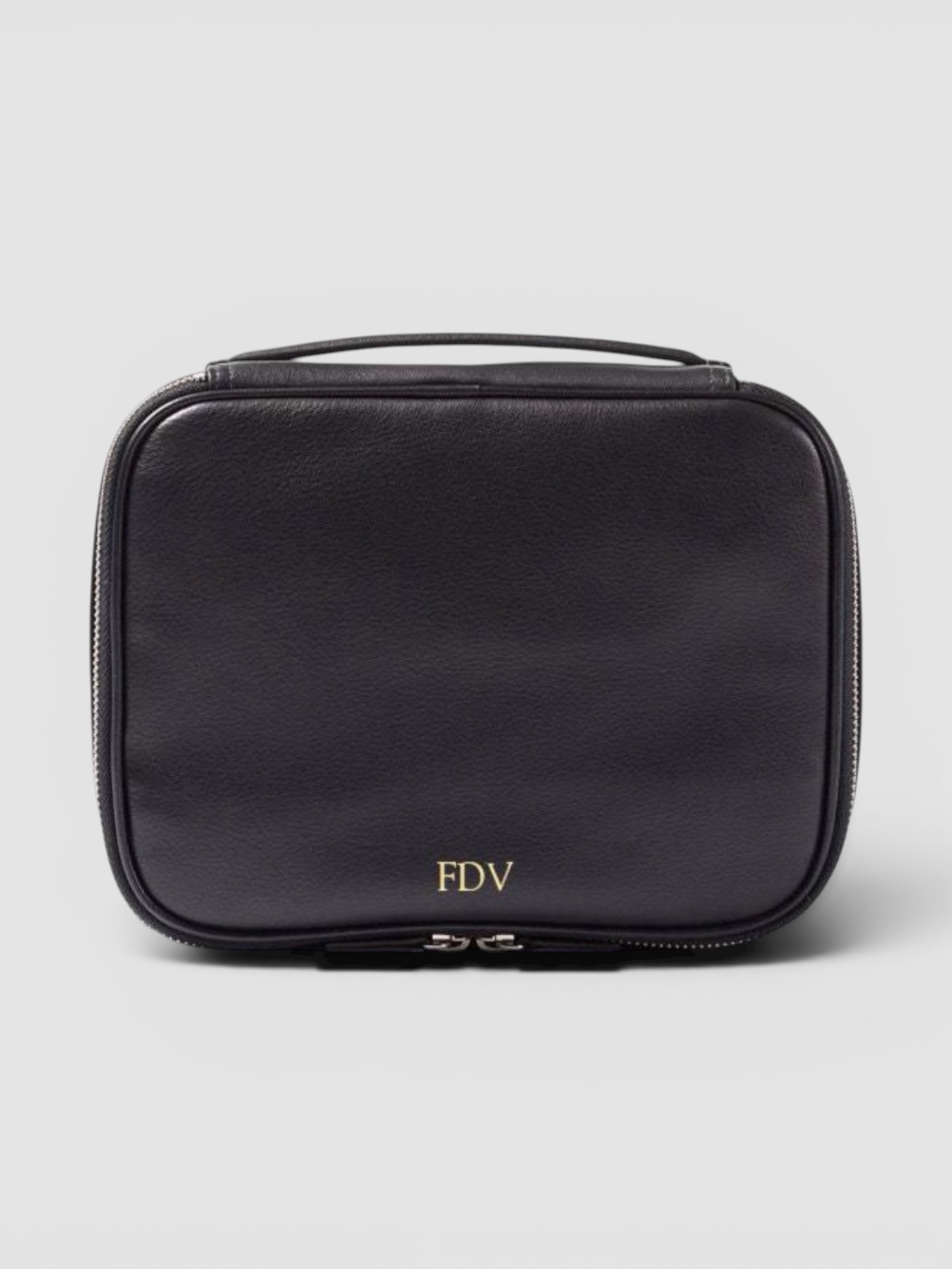 Leatherology Large Travel Organizer in black.