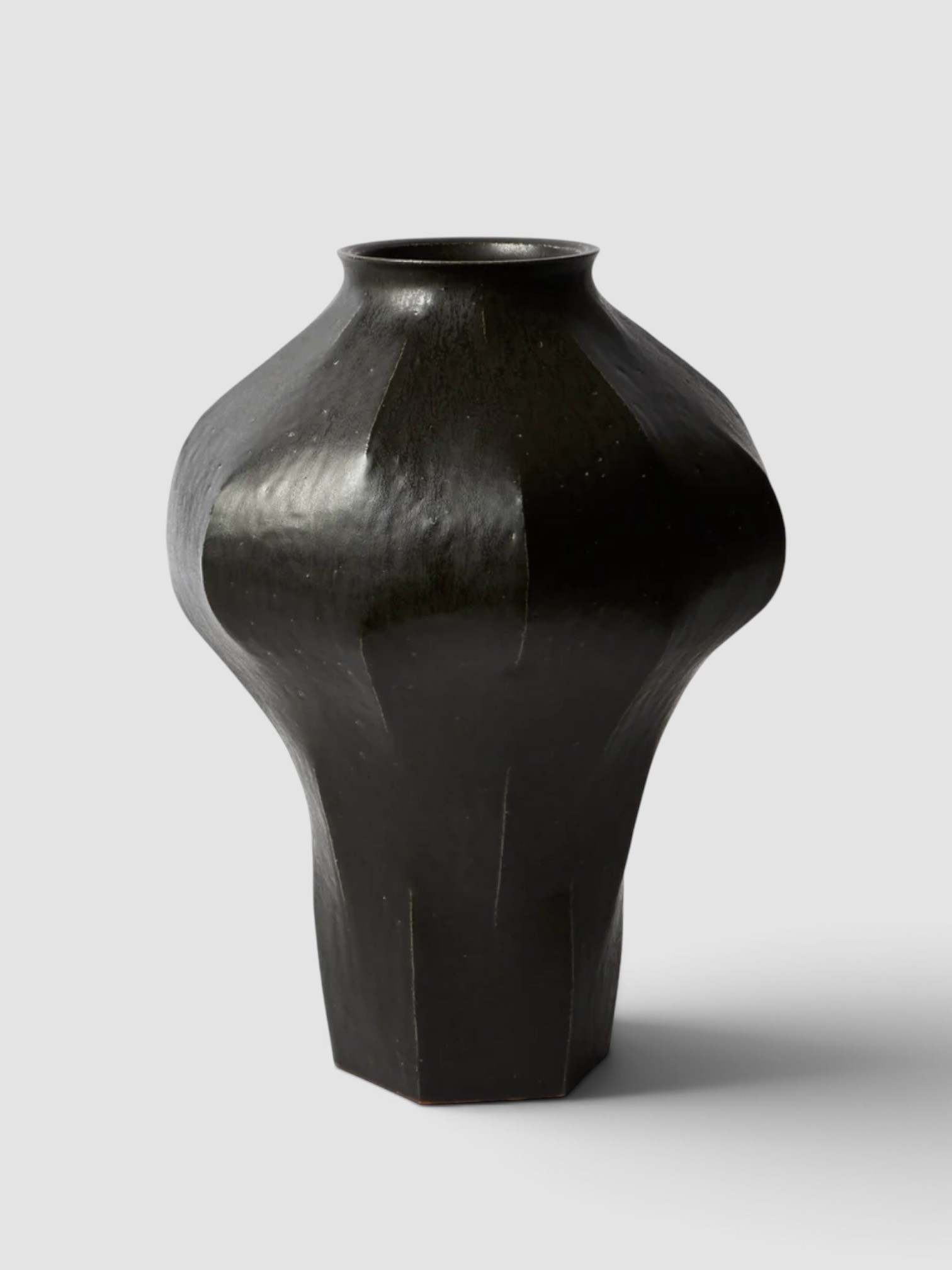 Lee Song-am Black Clay Vase (13.5in/35cm) in black.