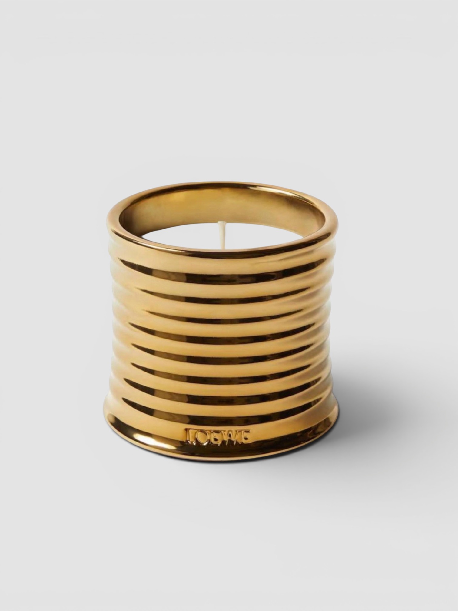 Loewe Earl Grey Medium Scented Candle in gold.