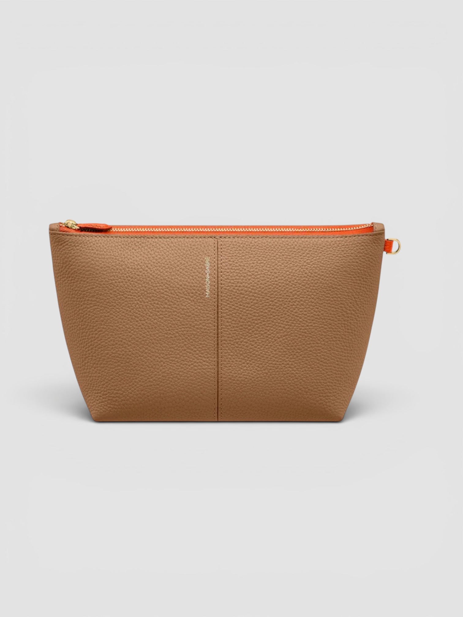 Maison de Sabré The Medium Flaire Pouch in pecan.