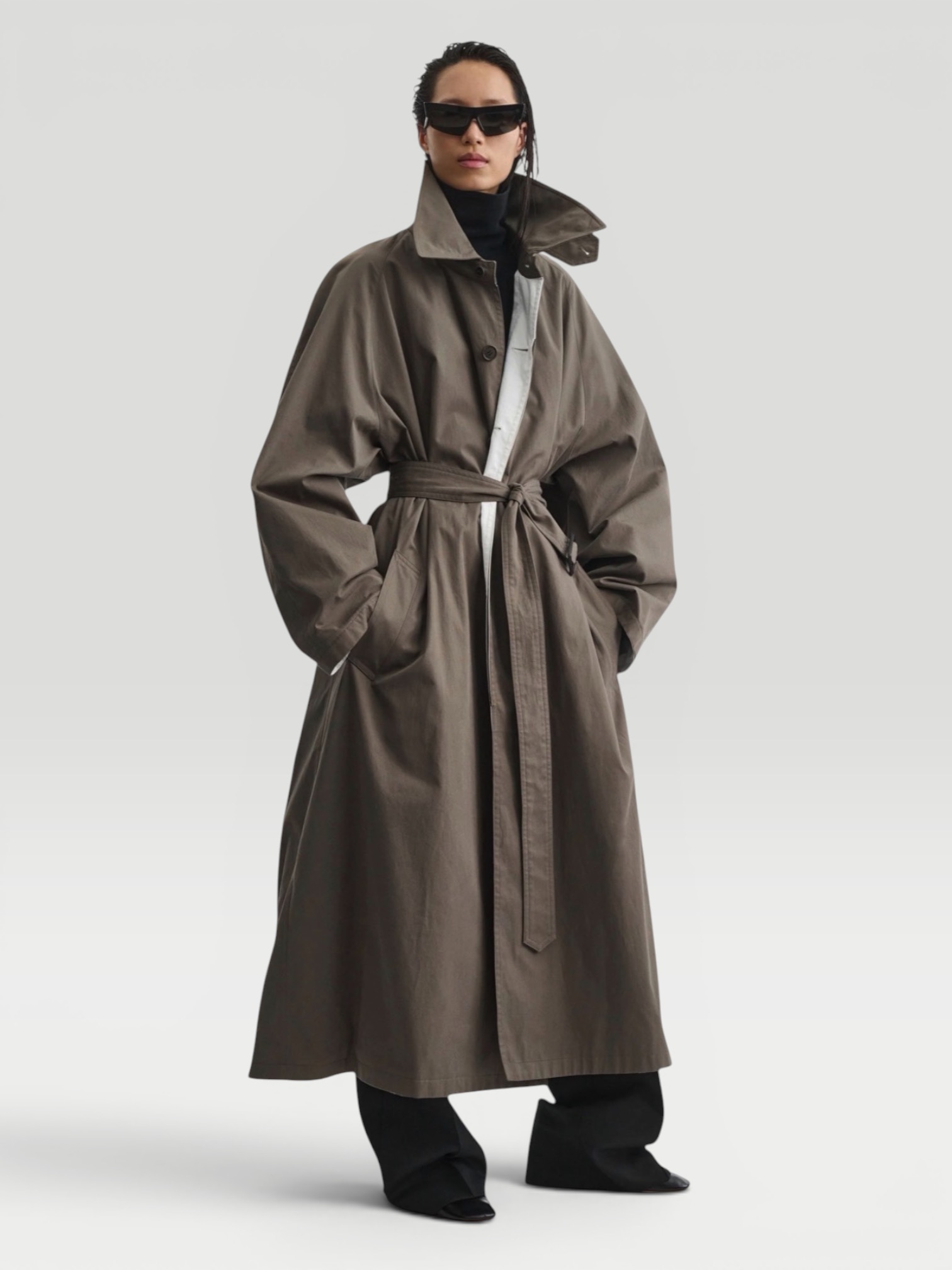 Phoebe Philo Big Trench in salt.