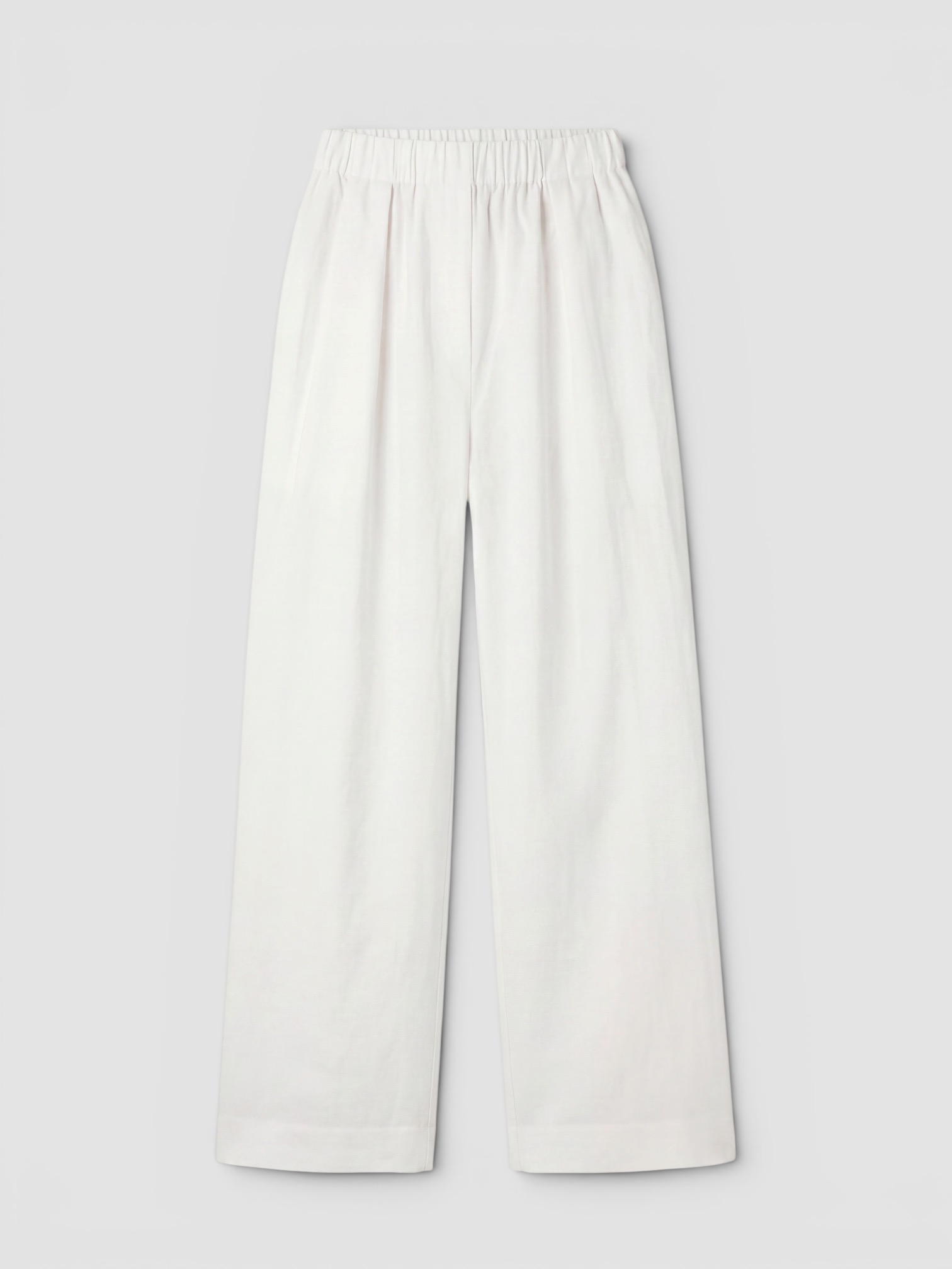 St. Agni Adjustable Palazzo Pants in white. Styled by Sharon Lombardo for FDV Concierge.