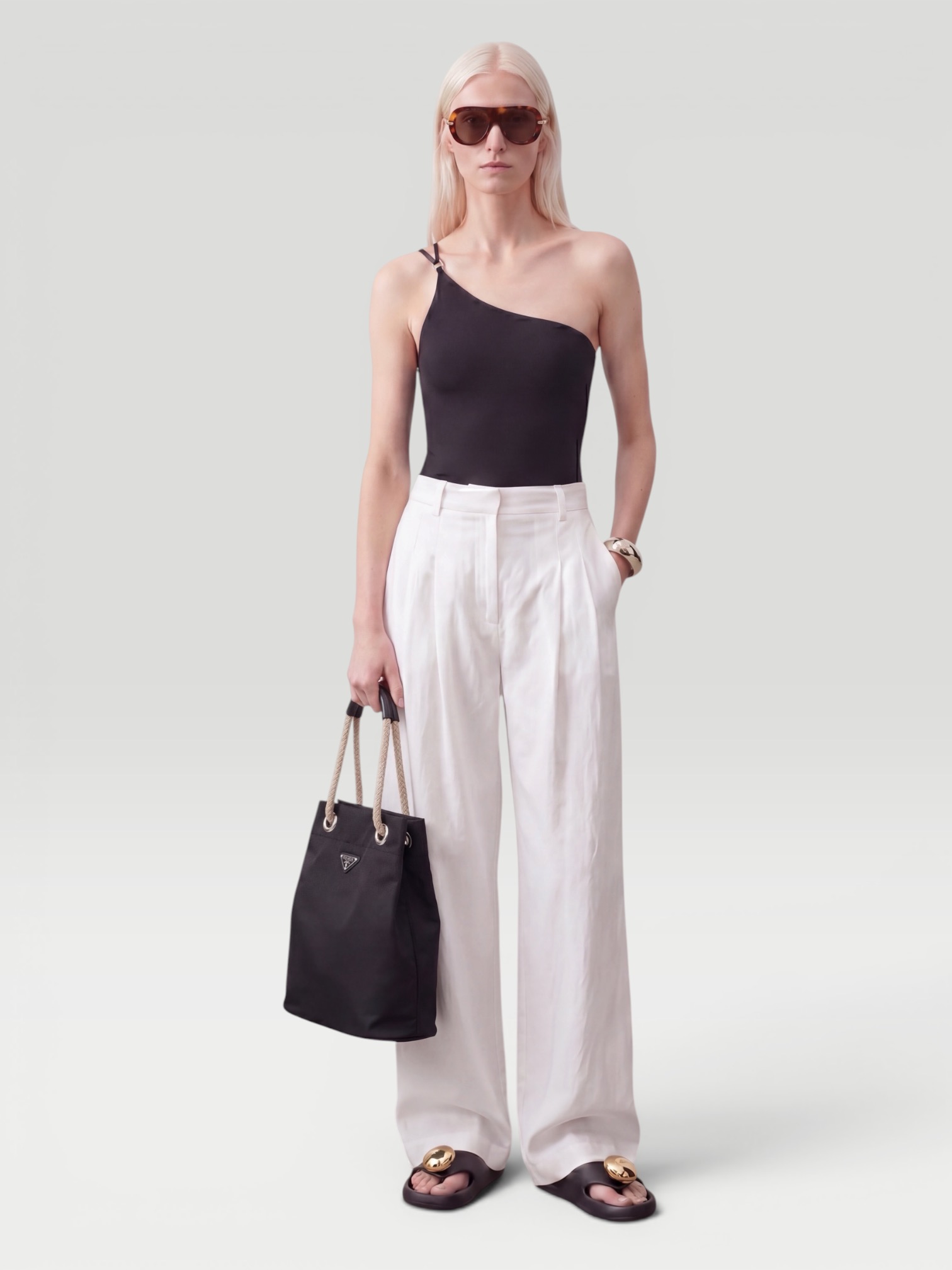 St. Agni Adjustable Palazzo Pants in white. Styled by Sharon Lombardo for FDV Concierge.