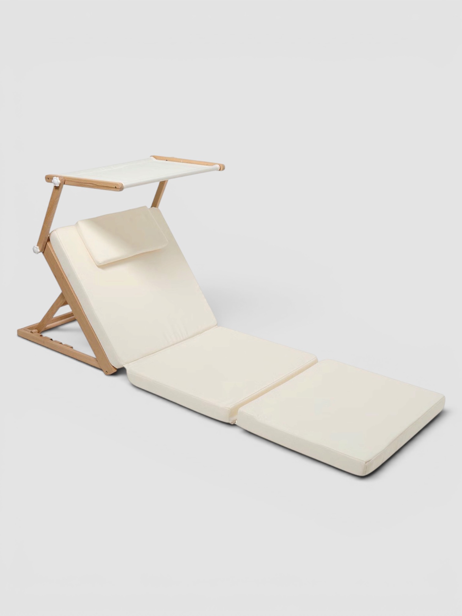 Sunnylife Pool House Daybed in casa cream.
