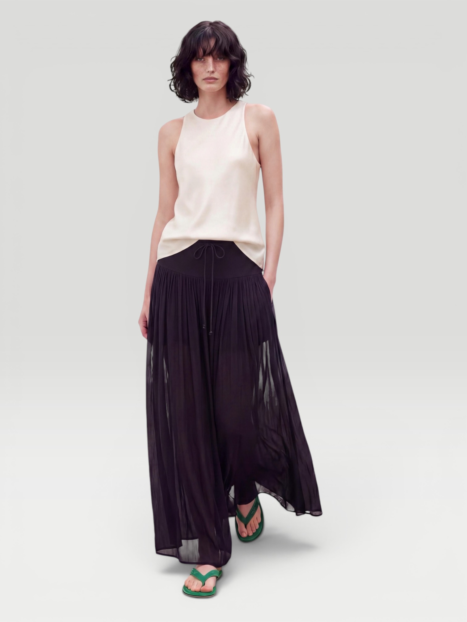 The Row Berenice Cotton Cheesecloth Pants in black. Styled by Sharon Lombardo for FDV Concierge.