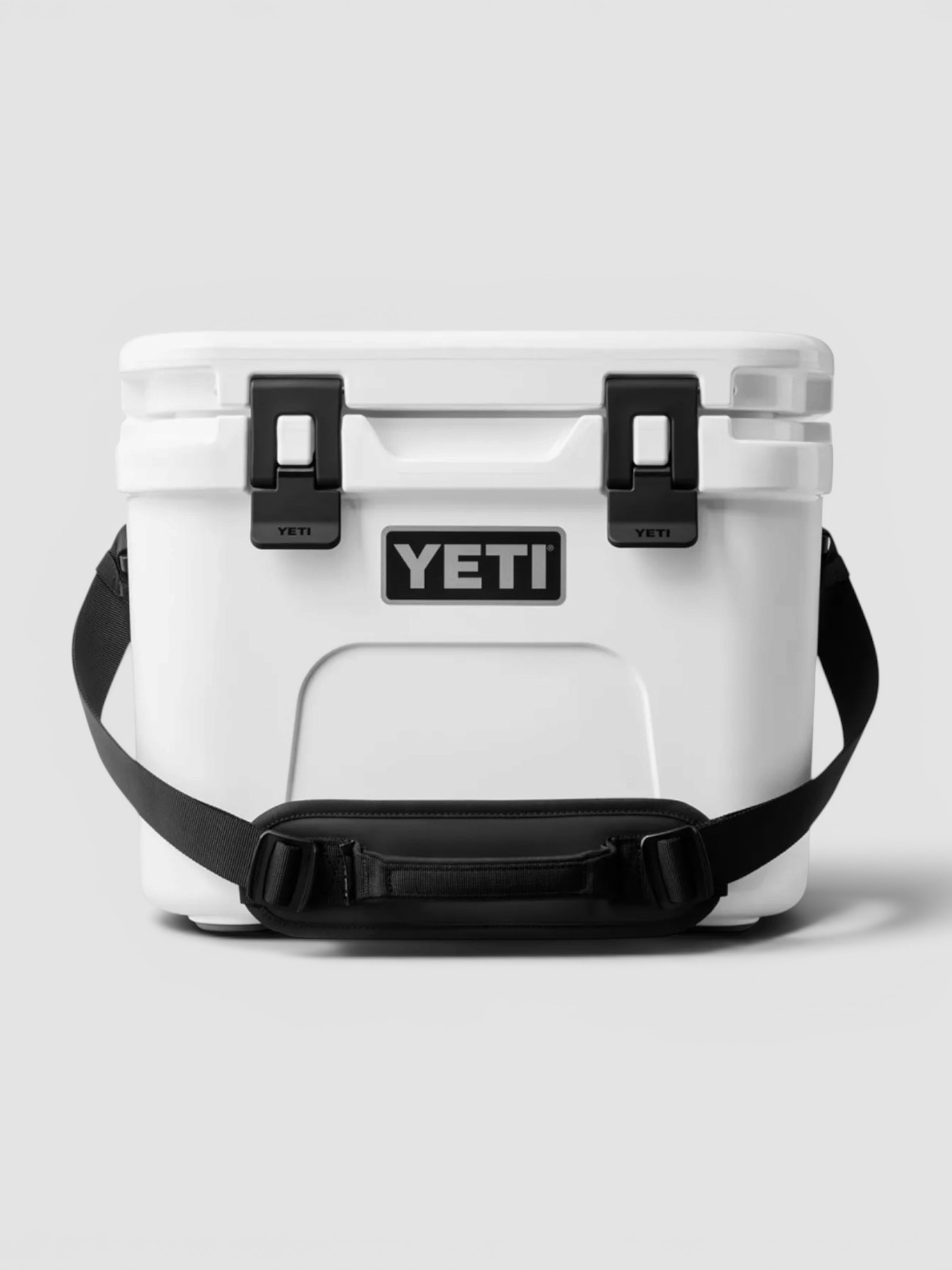 YETI Roadie 15 Cooler Box in white.